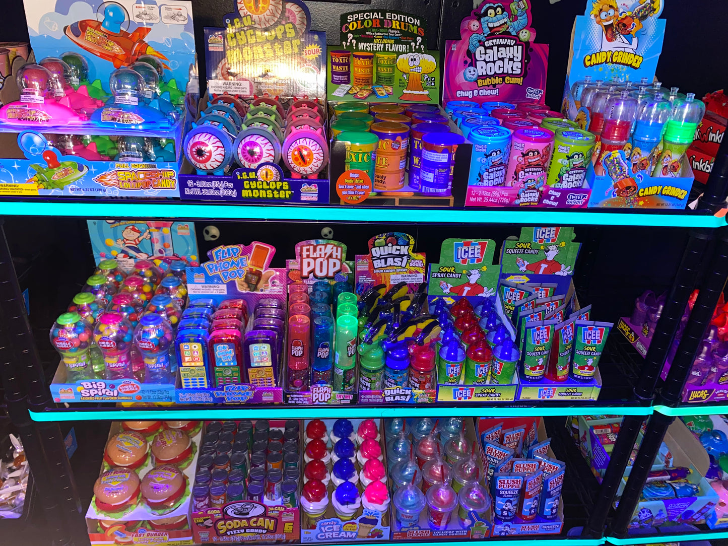 LIVE PICK N MIX