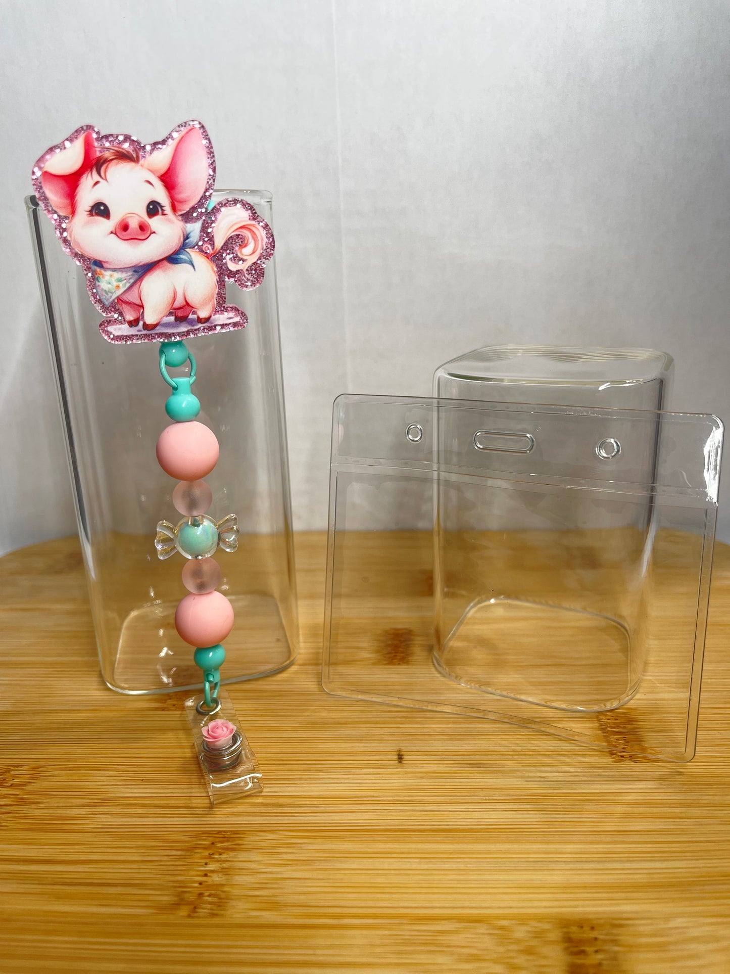 Retractable badge holder