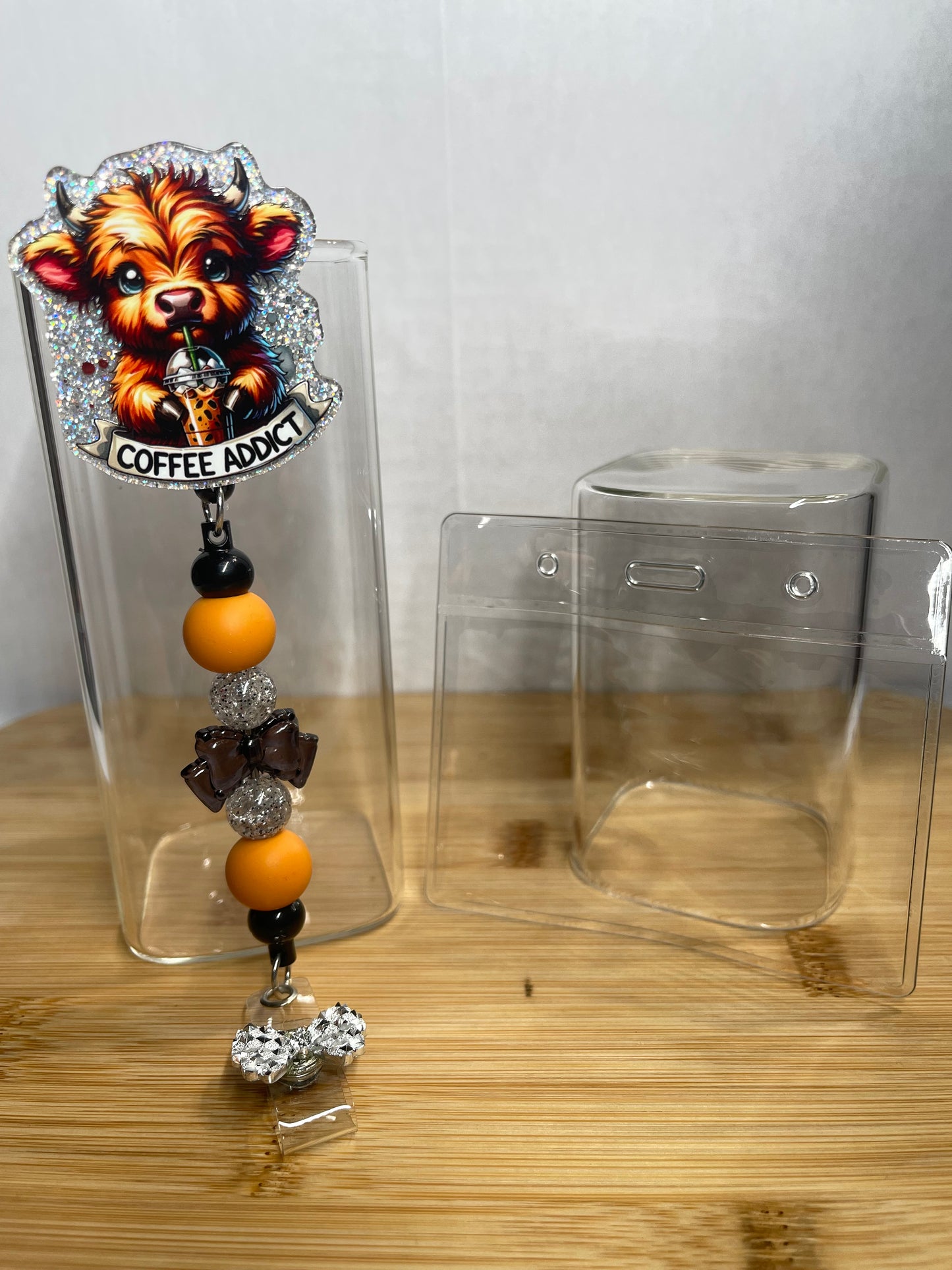 Retractable badge holder