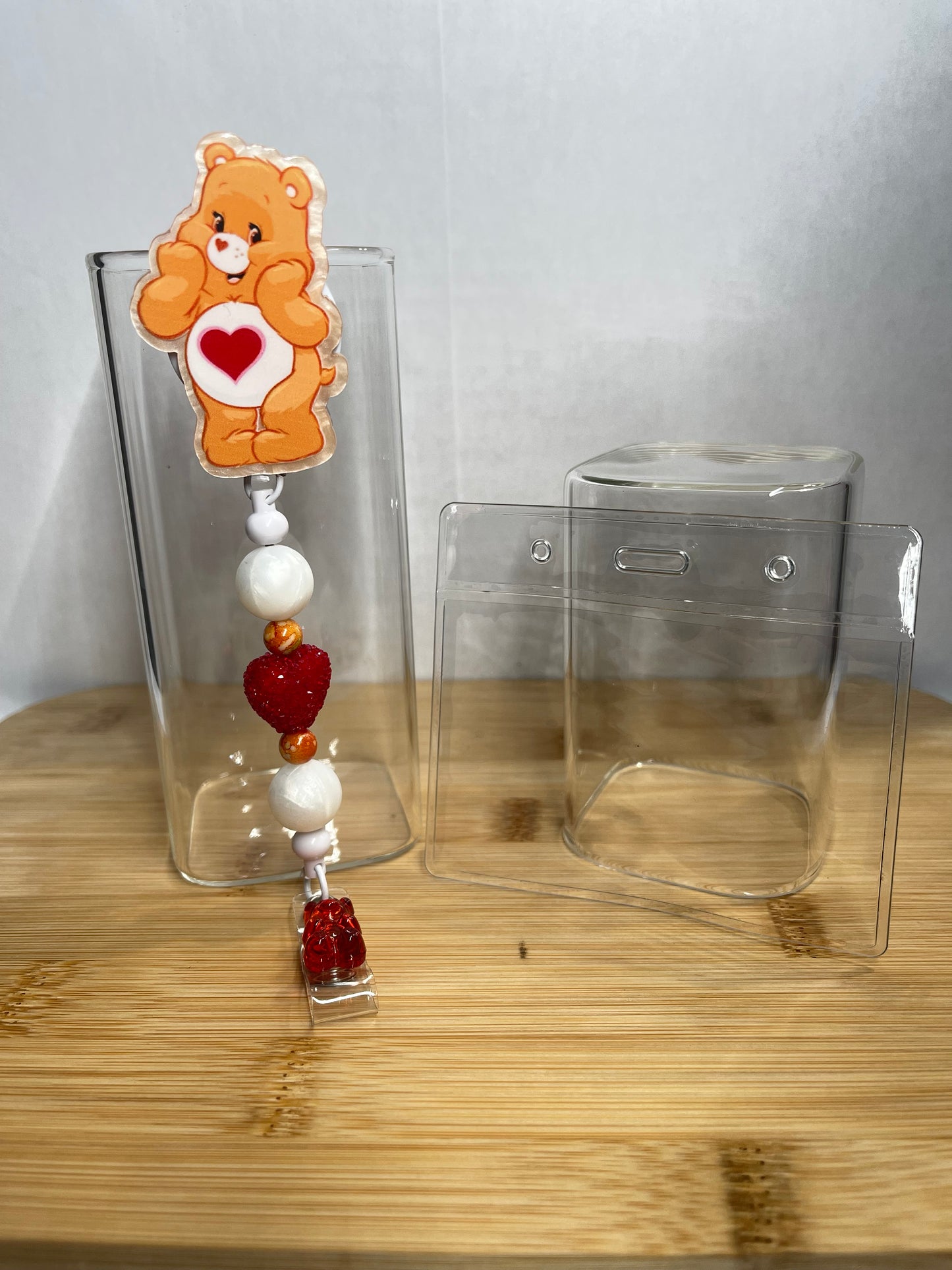 Retractable badge holder